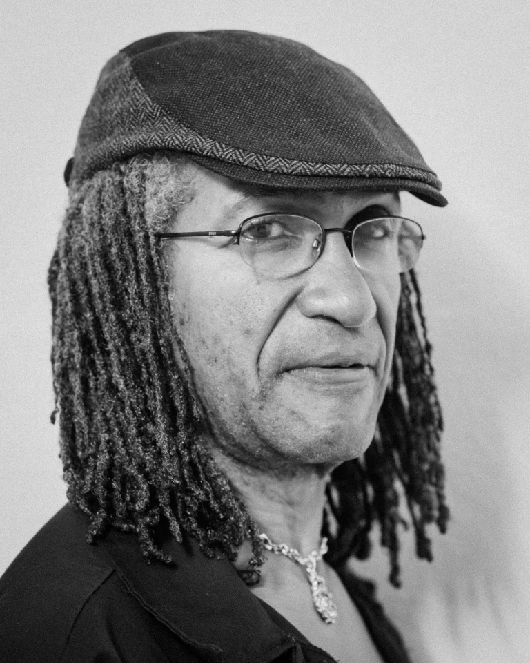 Czarno-biały portret jamajskiego legendarnego perkusisty Sly Dunbara, wykonany w ramach cyklu Reggae Faces, fot. Bartek Muracki